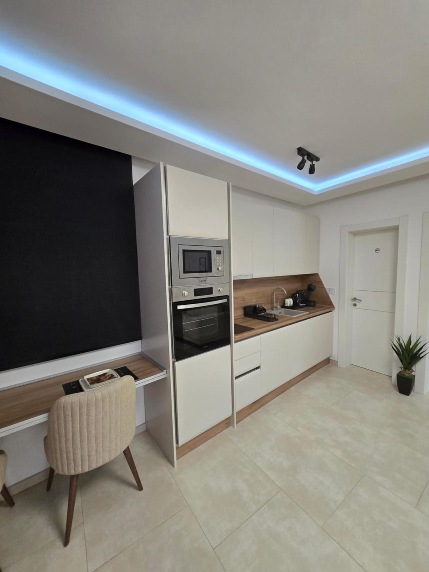 Marea Deluxe Apartments Котор Экстерьер фото
